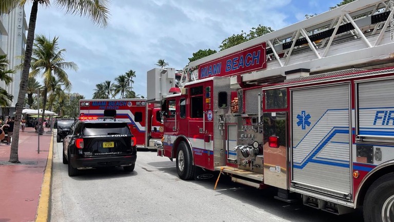 旧ヴェルサーチェ邸のホテルで２人の遺体が発見された/Miami Beach Police/Twitter