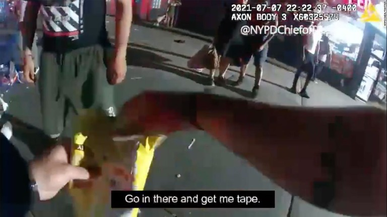 ニューヨーク市警が公開したボディーカメラの映像/NYPDShea/Twitter