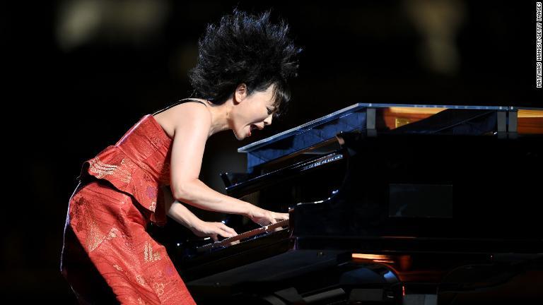 日本人ジャズピアニスト、上原ひろみさんが演奏/Matthias Hangst/Getty Images