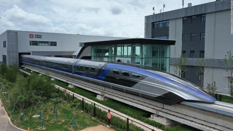 中国中車の磁気浮上式鉄道の車両/Costfoto/Barcroft Media/Getty Images