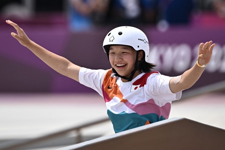 西矢椛がスケートボード女子ストリートで金メダルを獲得した/Jeff Pachoud/AFP/Getty Images