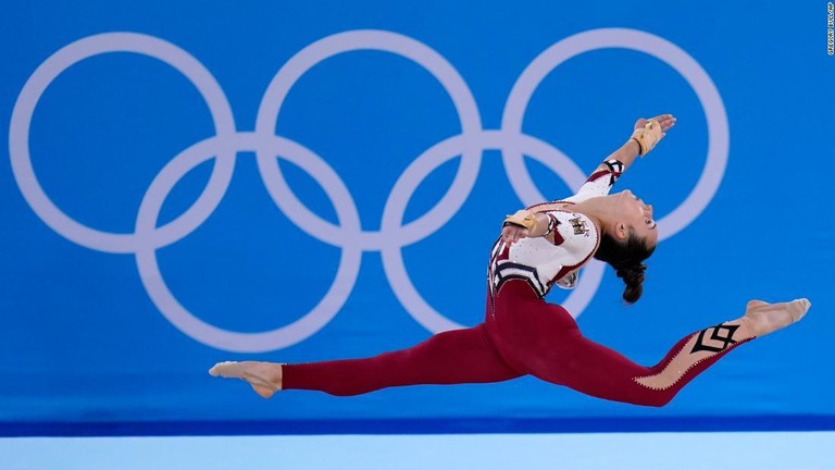 東京五輪でドイツ体操女子チームが足首まで覆うユニタードを着用/Gregory Bull/AP