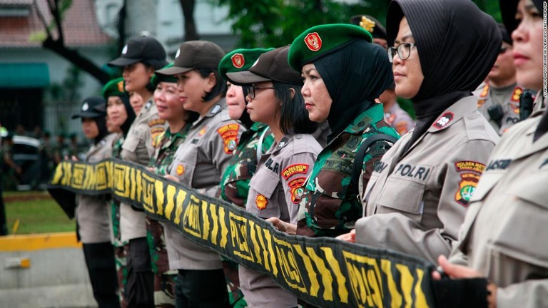 インドネシア陸軍が、女性の新兵に対する「純潔検査」を廃止する考えを示唆した/Kuncoro Widyo Rumpoko/Pacific Press/Sipa/AP