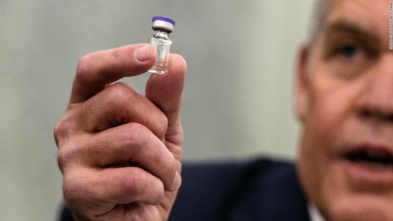 ファイザー製ワクチンが正式承認を受けると接種が進むか/Samuel Corum/Pool/Getty Images