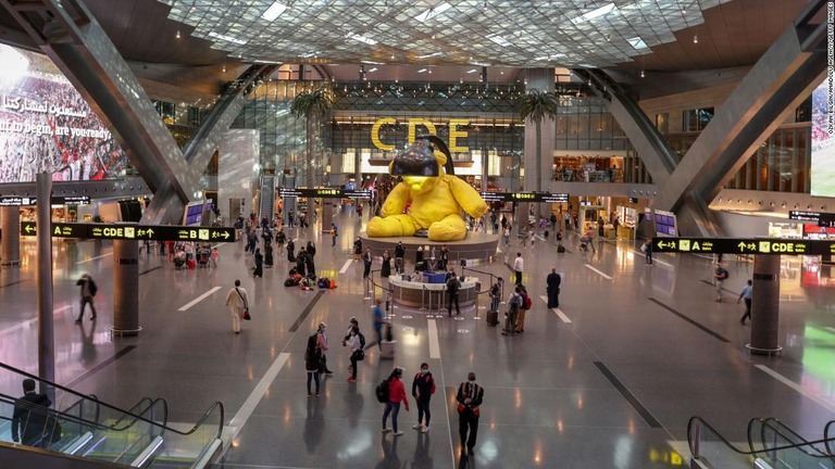 カタール・ドーハのハマド国際空港が世界空港ランキングで首位になった/Ozkan Bilgin/Anadolu Agency/Getty Images