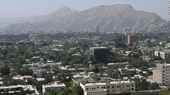アフガン大統領が国外脱出、タリバーンは宮殿を掌握
