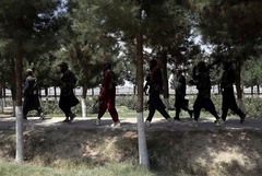 タリバン、前政権の「協力者狩り」強化　家族逮捕も　報告書