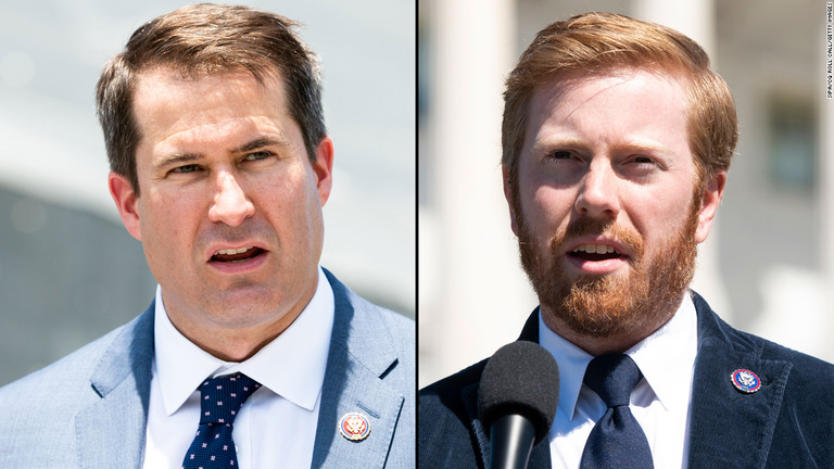 米国の下院議員２人がアフガニスタンをひそかに訪問して物議を醸している/Sipa/CQ Roll Call/Getty Images