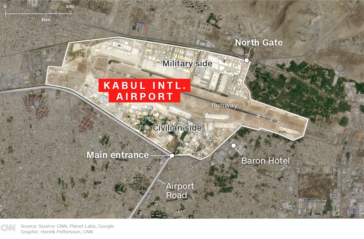 Cnn Co Jp カブール国際空港付近で2度の爆発 米国人やアフガン人に被害 Cnn Co Jp カブール国際空港付近で2度の爆発 米国人やアフガン人に被害