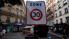 パリ市内の道路、時速３０キロ制限に　不満の声も