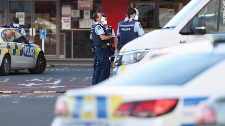 「テロ攻撃」を行い６人を負傷させた犯人をニュージーランド警察が射殺した/Fiona Goodall/Getty Images