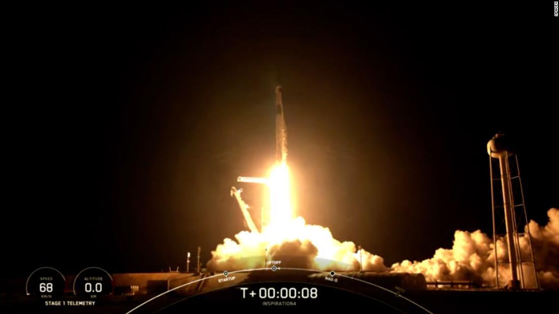 Amazon.co.jp: S116 1/700 アメリカ スペースX もちろんいまも