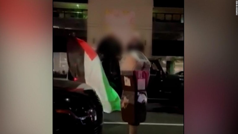 米ロサンゼルスのレストランでユダヤ人の客らが親パレスチナ派とみられるグループに襲われた/Provided to CNN