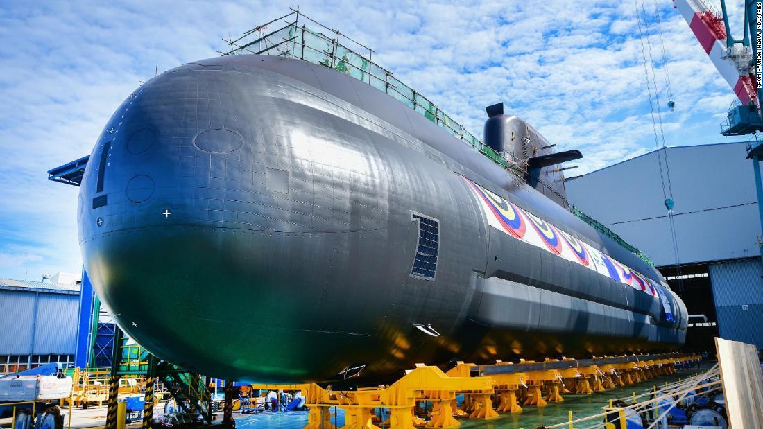 ２８日に進水した韓国海軍の３０００トン級新型潜水艦/From Hyundai Heavy Industries