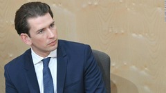 オーストリアのクルツ首相、辞任表明　検察が汚職疑惑で捜査