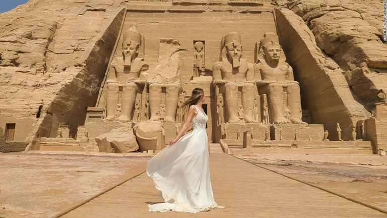 エジプトを訪れたサマンサ・マシューさん＝７月２日/Courtesy Samantha Mathew
