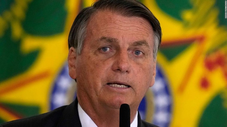 ブラジルのボルソナーロ大統領が、新型コロナのワクチン接種を受けないと明言/Eraldo Peres/AP/FILE