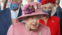 英女王、気候変動対策の不足に「イライラ」の思い吐露