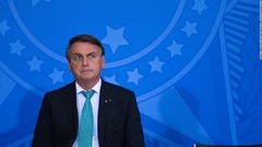 ブラジル大統領を大量殺人容疑で訴追勧告へ、議会コロナ調査委の報告書