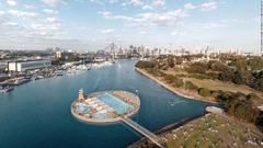 シドニー港に遊泳プール建設を、市長が構想