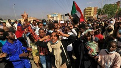 首相は軍により「自宅軟禁」、情報省が発表　スーダン