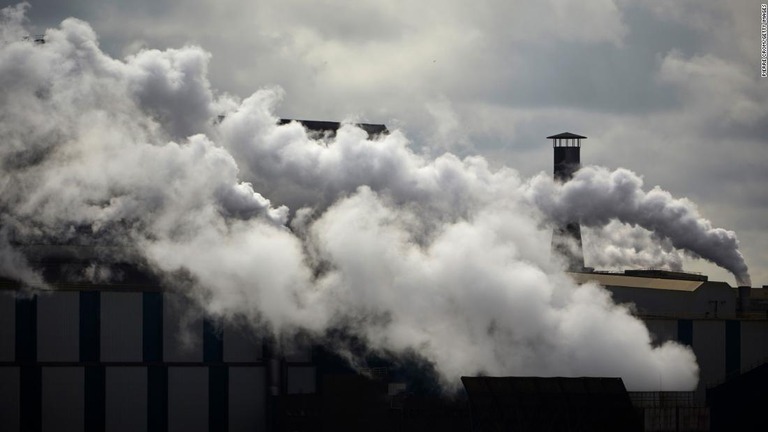 大気中のＣＯ２濃度は昨年も観測史上の最高値を更新したという/Pierre Crom/Getty Images 