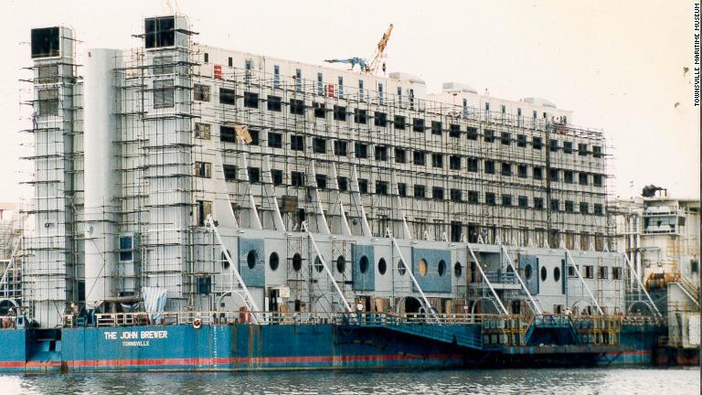 ホテルの建設は１９８６年、シンガポールのベスレヘム造船所で始まった/Townsville Maritime Museum
