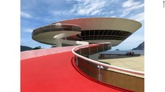 ブラジル・リオデジャネイロにあるニテロイ現代美術館の写真
