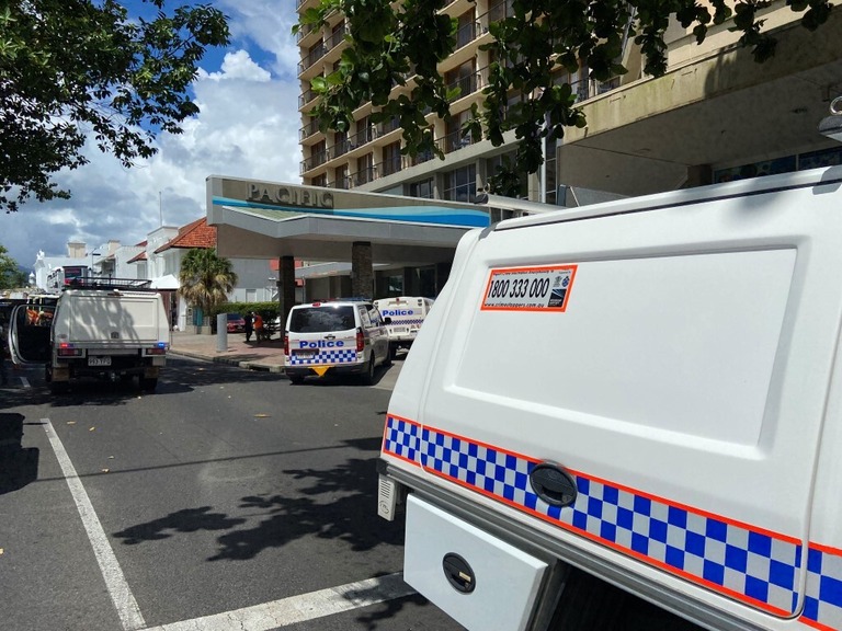 コロナ隔離用ホテルに滞在していた女性が放火の容疑で訴追された/Queensland Police