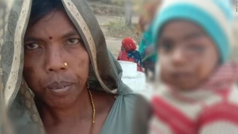 インドで男の子をヒョウに連れ去られた母親が自ら追いかけ、取り返す出来事があった/from Twitter
