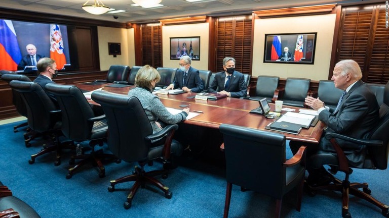 バイデン米大統領がロシアのプーチン大統領とビデオ通話で２時間会談/White House Photo