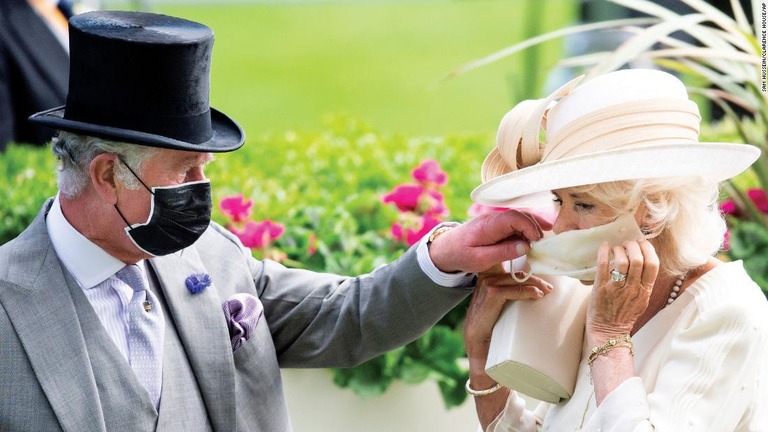 チャールズ皇太子とカミラ夫人の写真は今夏の「ロイヤル・アスコット」で撮影/Sam Hussein/Clarence House/AP