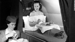 １９５０年代の機内食の様子