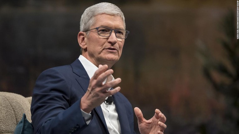 米アップルのティム・クック最高経営責任者（ＣＥＯ）/David Paul Morris/Bloomberg/Getty Images