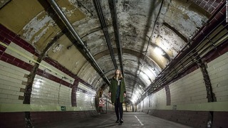 英首都ロンドンのピカデリー線の地下には地下壕が眠っている