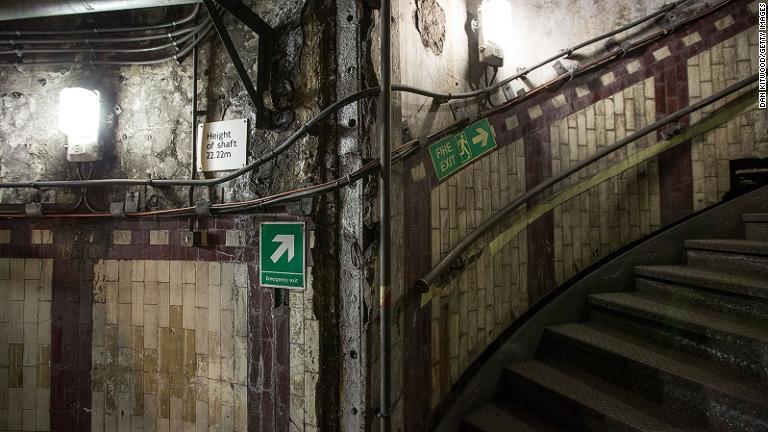 ダウン・ストリート駅は大戦中の秘密の地下壕にぴったりだったという/Dan Kitwood/Getty Images
