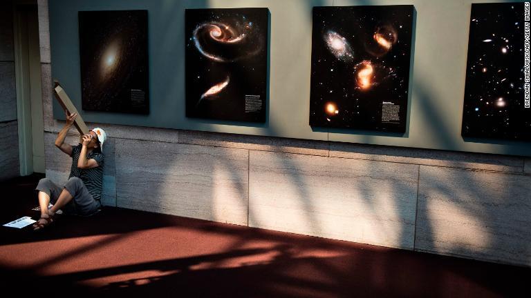 ワシントンDCにある博物館のひとつであるスミソニアン航空宇宙博物館は、ギャラリーを拡張しさらに多くの展示スペースを設けて再開する予定/Brendan Smialowski/AFP/Getty Images