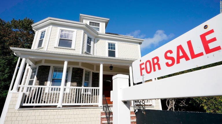 米国の住宅価格の水準を示すＳ＆Ｐコアロジック・ケース・シラー住宅価格指数が１０月に再び２桁の伸びを記録した/Steven Senne/AP