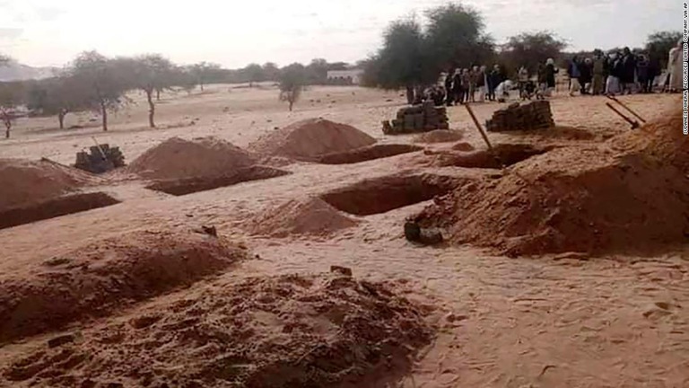 スーダンの金鉱山で崩落事故があり死者が出ている/Sudanese Mineral Resources Limited Company via AP