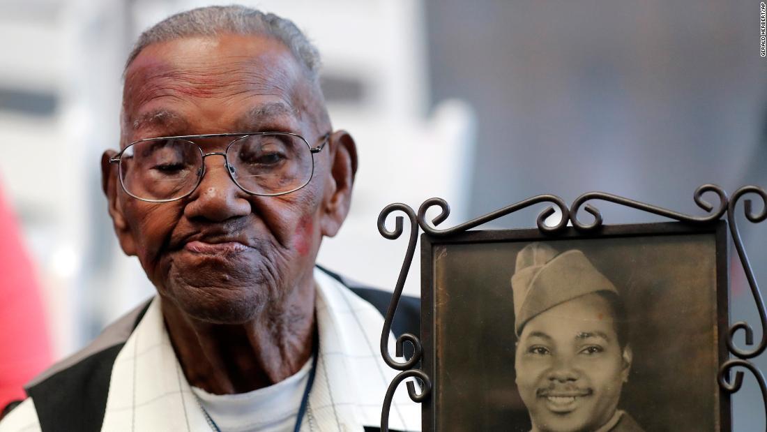 第2次大戦の米退役軍人が死去、112歳 存命中最高齢とされる