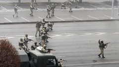 カザフスタンの大規模デモ、死者１６４人に　５０００人以上拘束