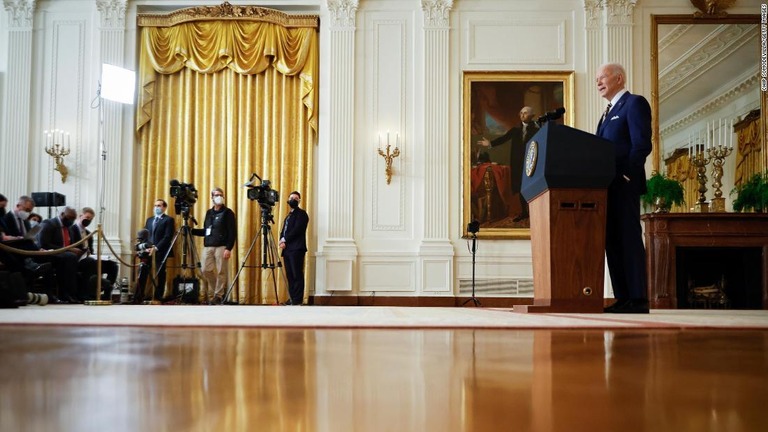 記者会見を行う米国のジョー・バイデン大統領＝１９日、米ワシントンＤＣのホワイトハウス/Chip Somodevilla/Getty Images 