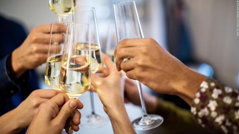 仏シャンパンの出荷量、昨年は最多　コロナ禍の「家飲み」効果
