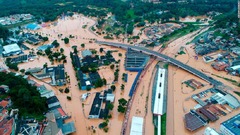 洪水や土砂崩れで２４人死亡、数千人が避難　ブラジル南部