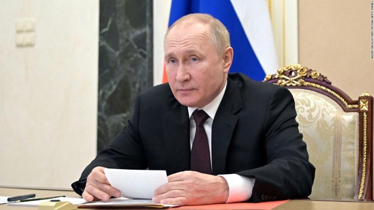 安全保障理事会のビデオ会議に出席したロシアのプーチン大統領＝２１日、ロシア・モスクワ/ALEXEY NIKOLSKY/AFP/Sputnik/Getty Images