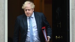 英首相、コロナ規制の早期全廃を示唆　イングランドで１カ月前倒し