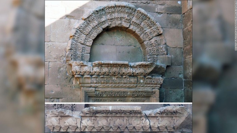 ラクダが彫られたフリーズ（小壁）/Antiquity Publications Ltd/Aliph-ISMEO project at Hatra