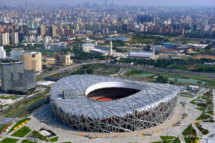 「鳥の巣」の愛称で知られる北京国家体育場/Goh Chai Hin/AFP/Getty Images