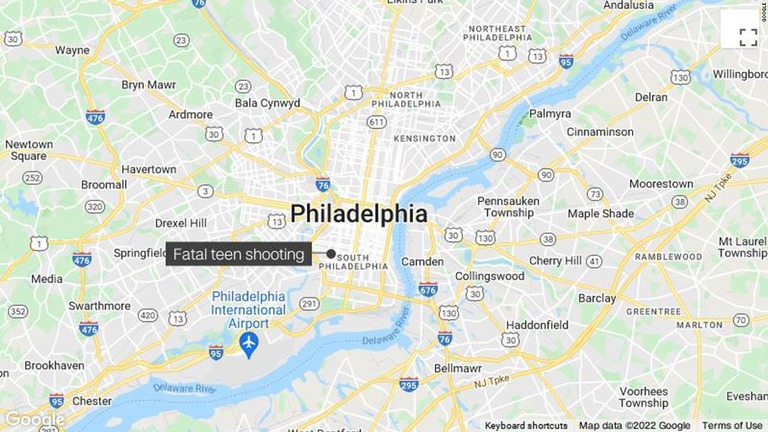 米フィラデルフィアで警官に発砲したとみられる１０代少年が射殺された/Google