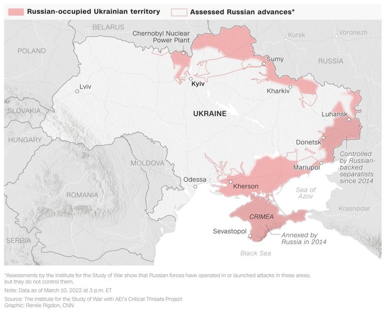 赤い地域がロシアが占領するウクライナ領土。赤い点線で囲まれた地域はロシアが進軍していると推定される地域/Source: The Institute for the Study of War with AEI's Critical Threats Project Graphic: Renee Rigdon, CNN